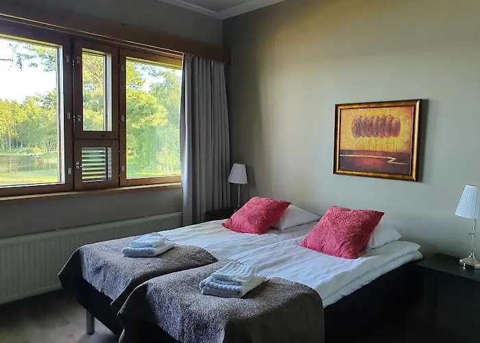 Hotelli Viikinhovi 4*