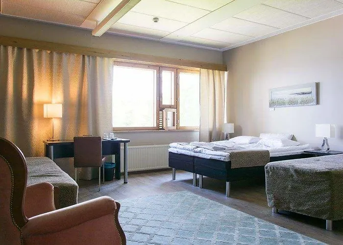 Hotelli Viikinhovi 4*